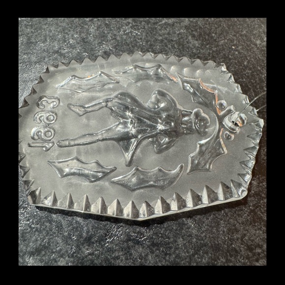Waterford Crystal 1993 ornament - Picture 10 of 11